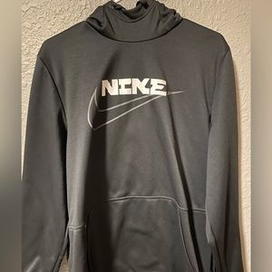 Nike therma fit men’s sweatshirt. Only work a few times. Like new